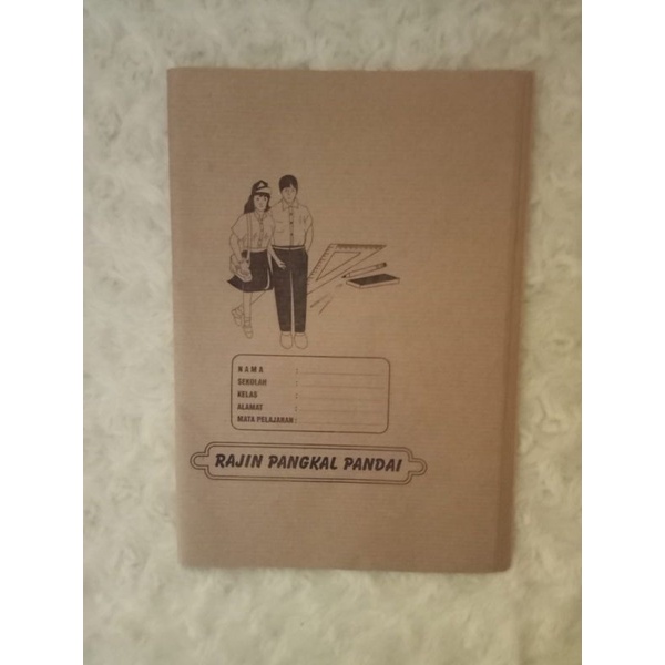 

Sampul Buku Tulis Kwarto sampul kertas coklat/ Samak Kertas Kuarto Coklat (10lbr)