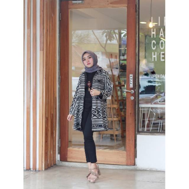 Outer Tenun Hitam Toraja 100% Tenun Asli