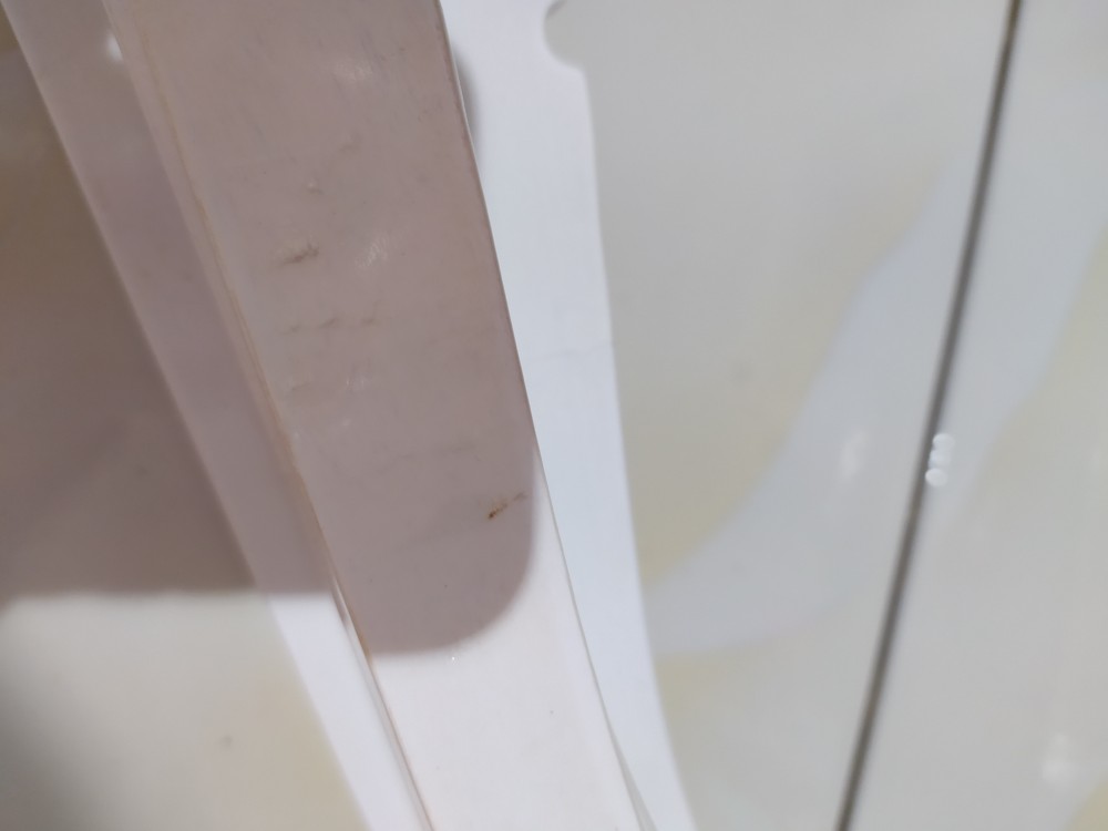 Hanger Kayu Putih Dewasa Mutiara