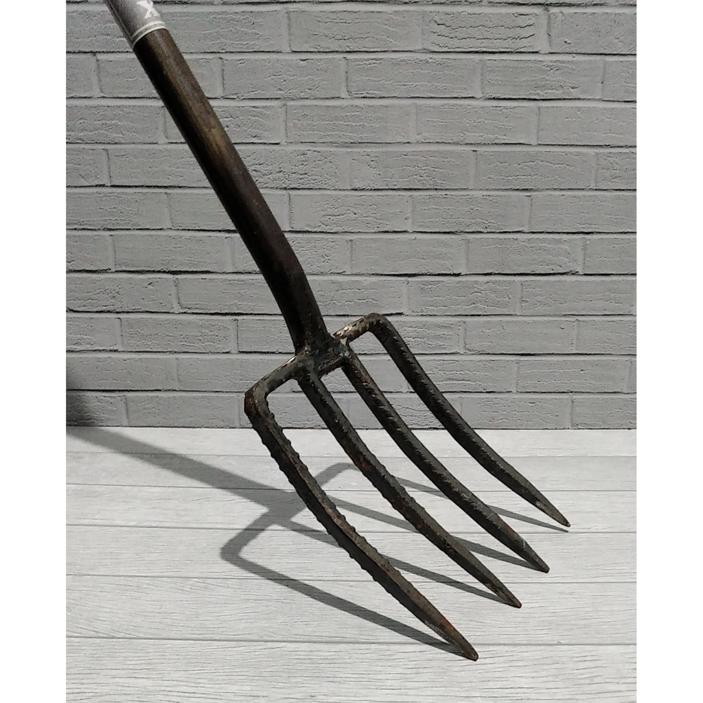 GARPU TANAH GARPU INJAK GARPU TANAH INJAK