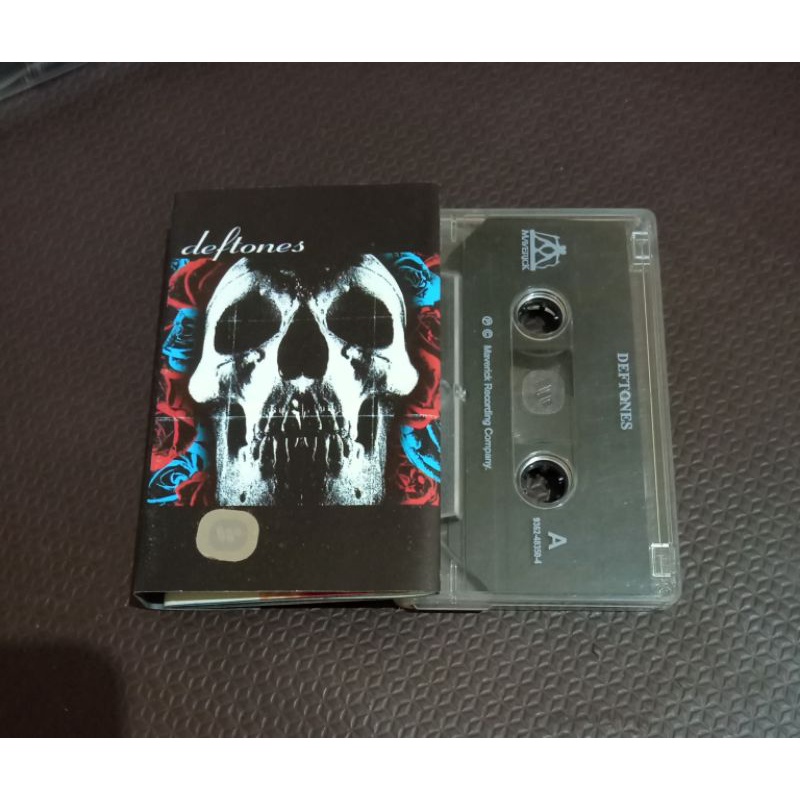 Kaset pita Deftones
