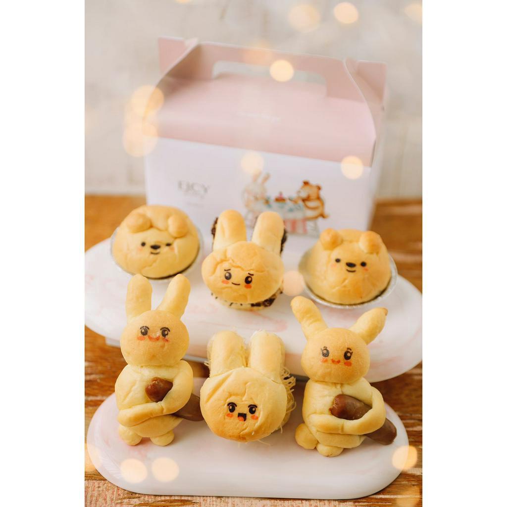 

HAMPERS OF HAPPINESS BEAR AND BUNNY