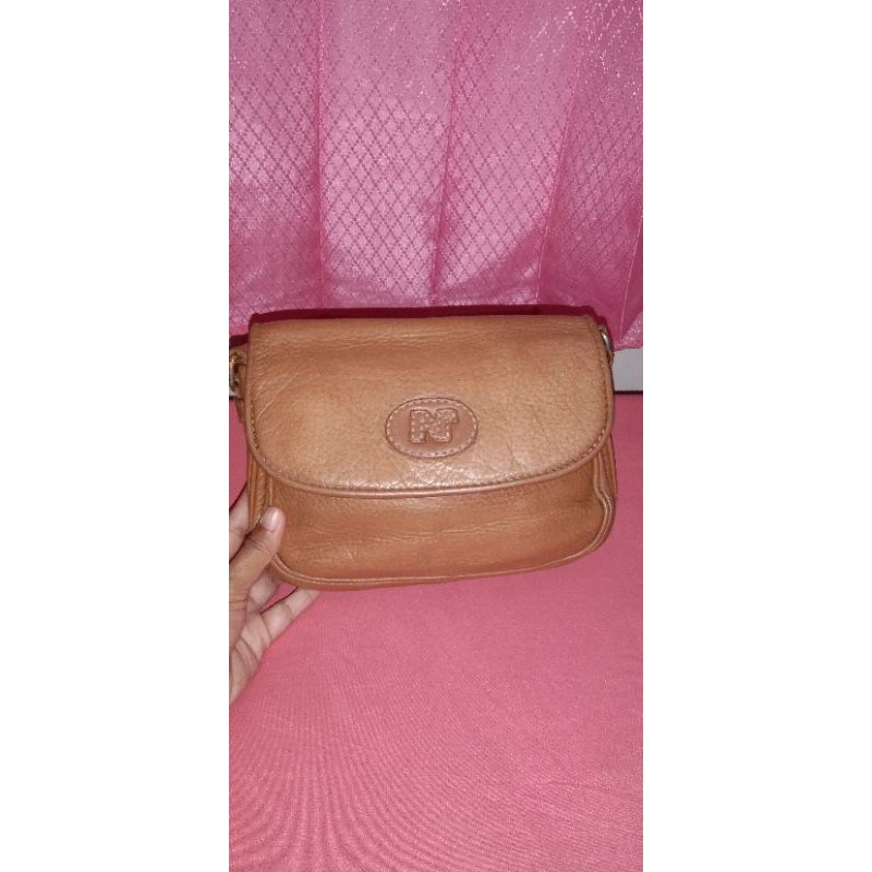 preloved tas kulit asli, slingbag, nina ricci