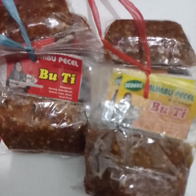 

sambel pecel khas sidoarjo (bu ti)