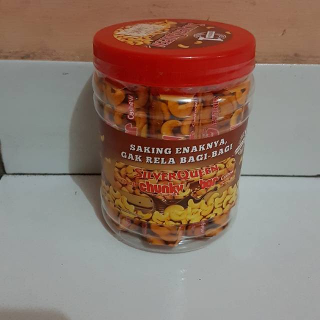 

Silverqueen chungkybar jar 1 toples