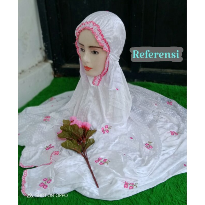 Mukena Sutra Blitz Strimin - Rukuh Lajuran Sutra Blitz - Mukena Lajuran Sutra Blitz - Mukena Terusan