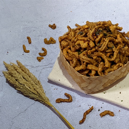 

Sekar_Shop07 Keripik Kripik Usus 1Kg Pedas Daun Jeruk Cabe Asli Cikruh Kiloan Usus Crispy Snack