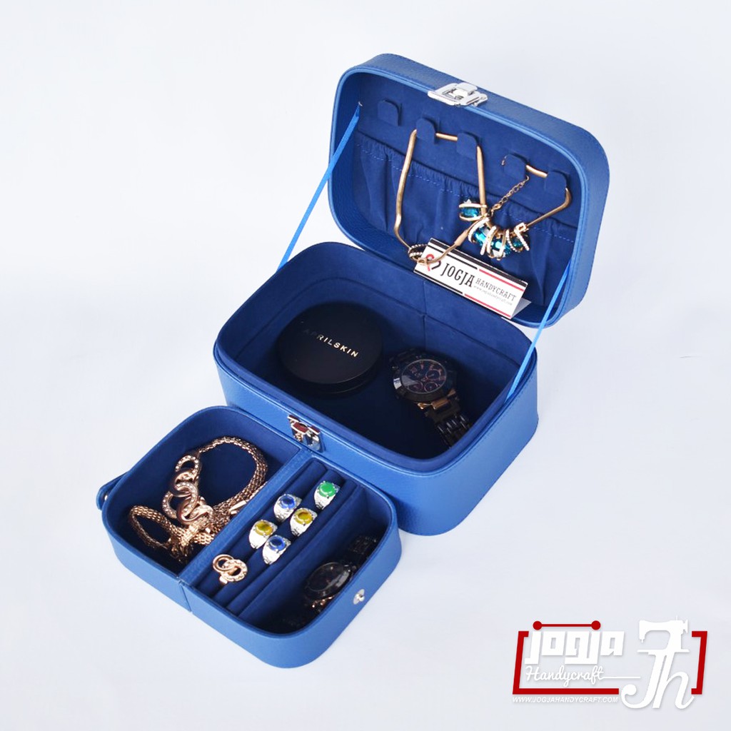 Jewellery Box With Traveller Case / Kotak Tempat Perhiasan dan Accesories Benheur