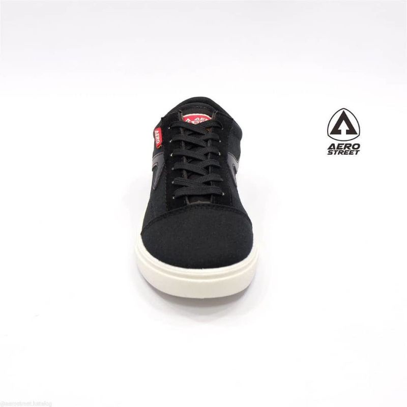 Sepatu Aerostreet massive low hitam