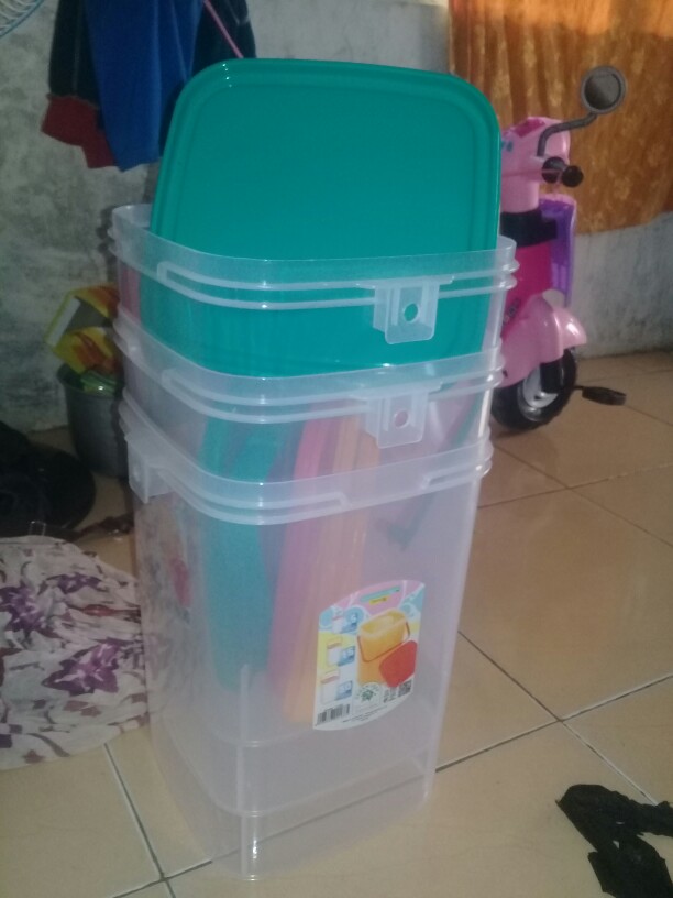 Aquarium Es Kelapa 15 Liter Green Leaf 0166 / Toples Es Buah + Gayung