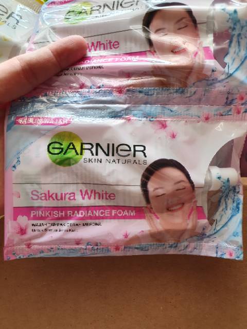 GARNIER Light Complete Cream | Sakura White Cream | Foam | Yoghurt Sleeping Mask.9ml