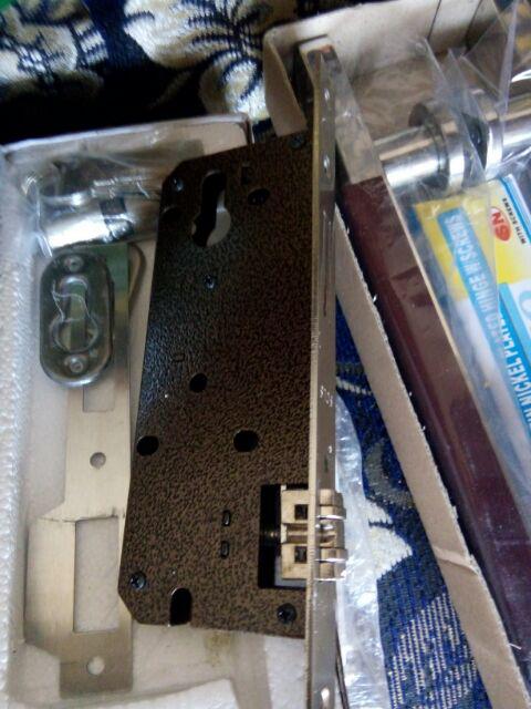 Handle Pintu Rumah Kayu Tarikan Pintu Mhaoni Gagang Pintu Maron Kunci Pintu 33 Cm Kotak Stainless Cr