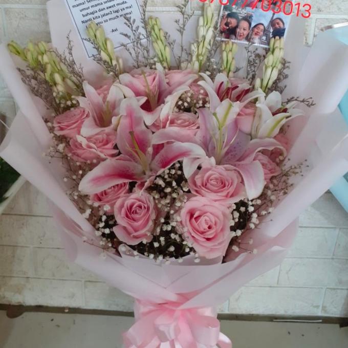 

BUKET BUNGA SEGAR /WANGI/KADO WISUDA/ULTAH/VALENTINE /HARI IBU DG654EAFVD