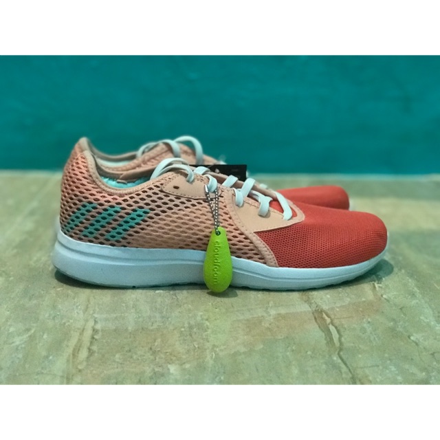 Sepatu sport adidas - original - sneaker adidas