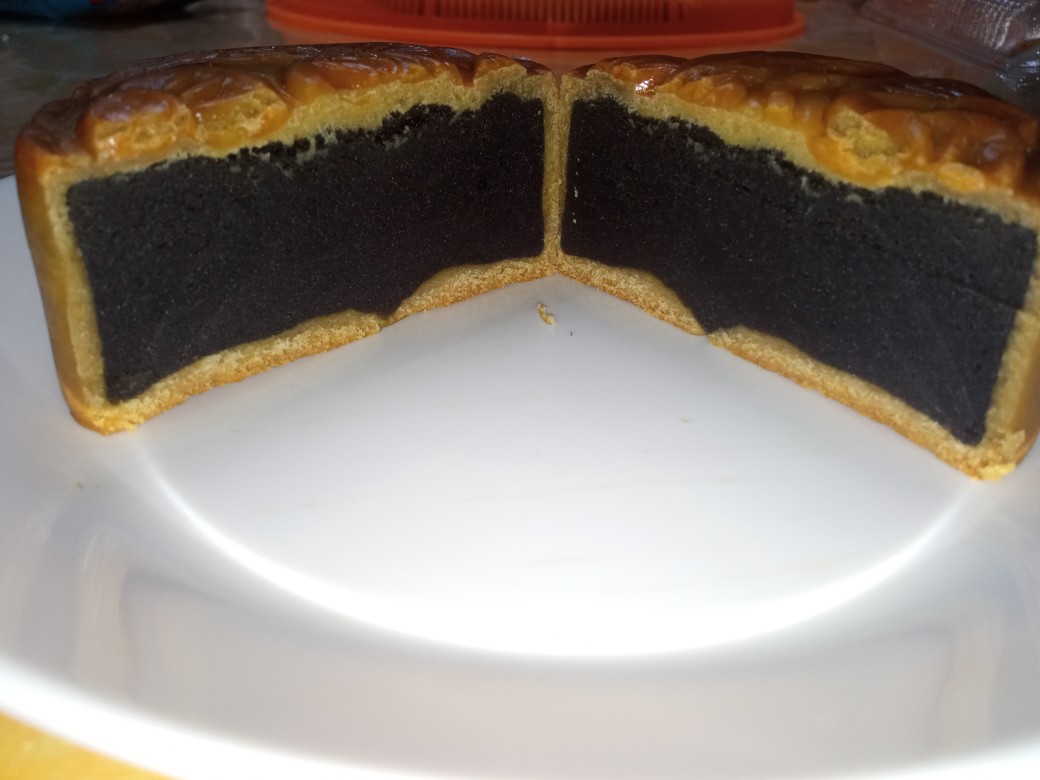 Jiu Pia 4pc Rasa Tausa & Gojin Uk. Jumbo / Mooncake Khas Singkawang / Kalbar