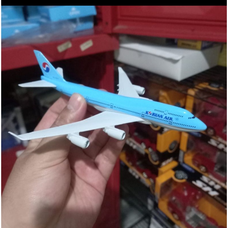 Miniatur Pesawat Terbang Diecast Kapal Terbang Korean Air Pajangan Pesawat Terbang Hobi Koleksi Besi