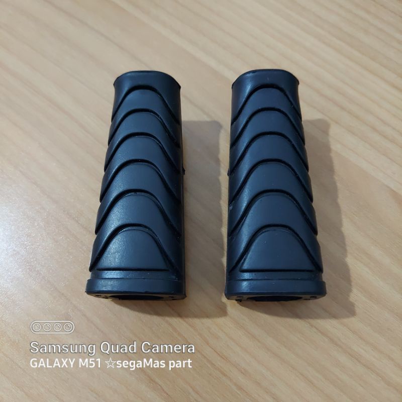 Karet step footstep Beat Scoopy Vario 125 150 Revo Verza Spacy Blade Vario 110 fi