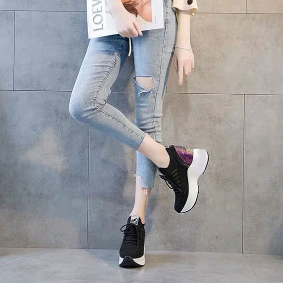 Sepatu Putih Wanita Import Sepatu Cewek Sneakers Tinggi Terbaru  Olahraga Jalan Modis SP-145