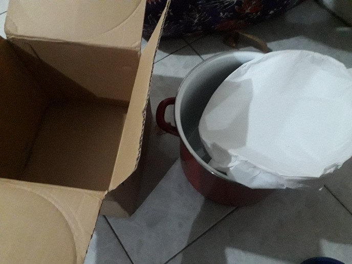 Kedaung Panci Dengan Tutup Enamel Merah / Red Stock Pot With Enamel Lid 7.57 L