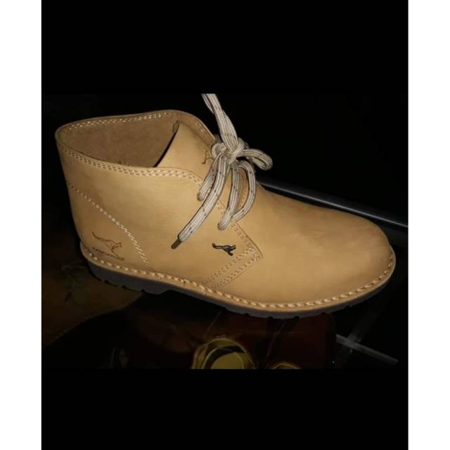 Sepatu Kangaroo