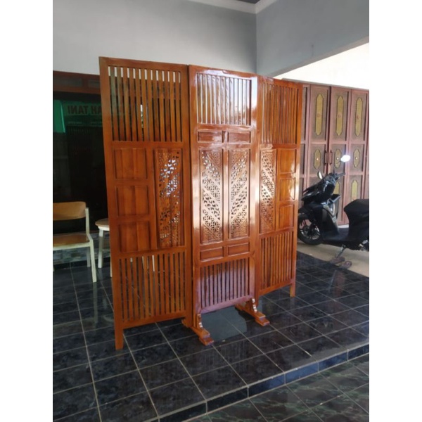 sketsel pembatas ruangan jati minimalis