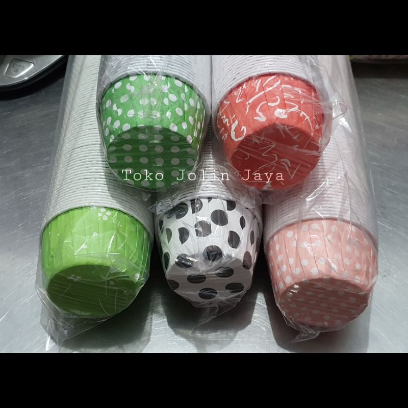 

1 bks curling cupcake (M) / kertas cupcake sedang (warna random)