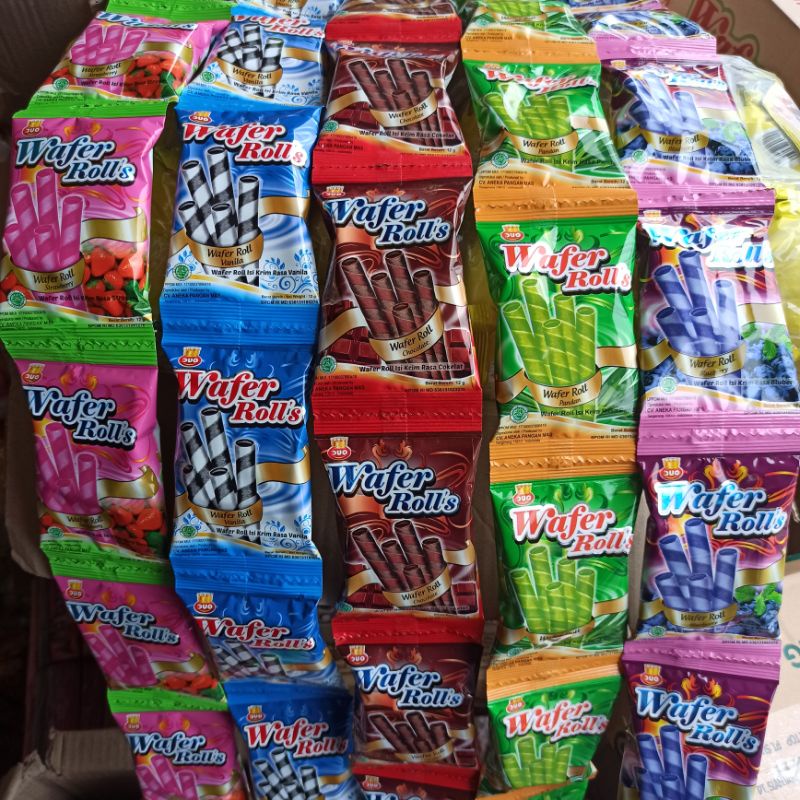

Wafer Rolls Roll Duo Rasa Stroberi Vanila Cokelat Pandan Blueberry