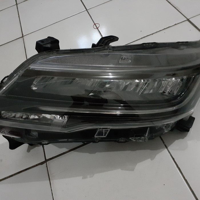 {BEKAS} Head lamp toyota rush 2019 kiri ori copotan Murah