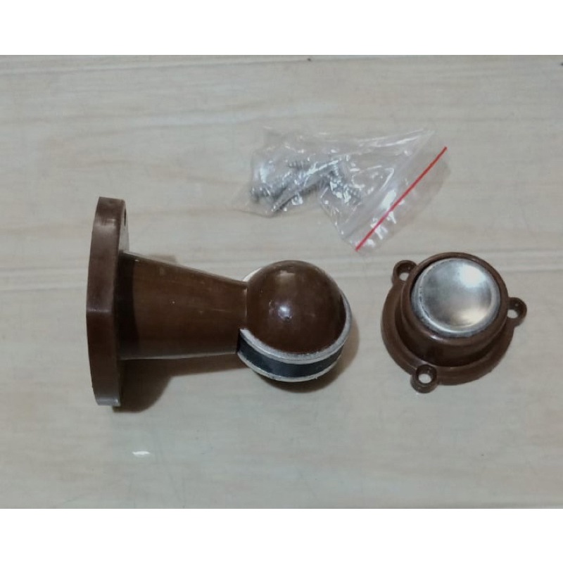 Door Stopper Magnet Penahan Pintu PVC Coklat Putih