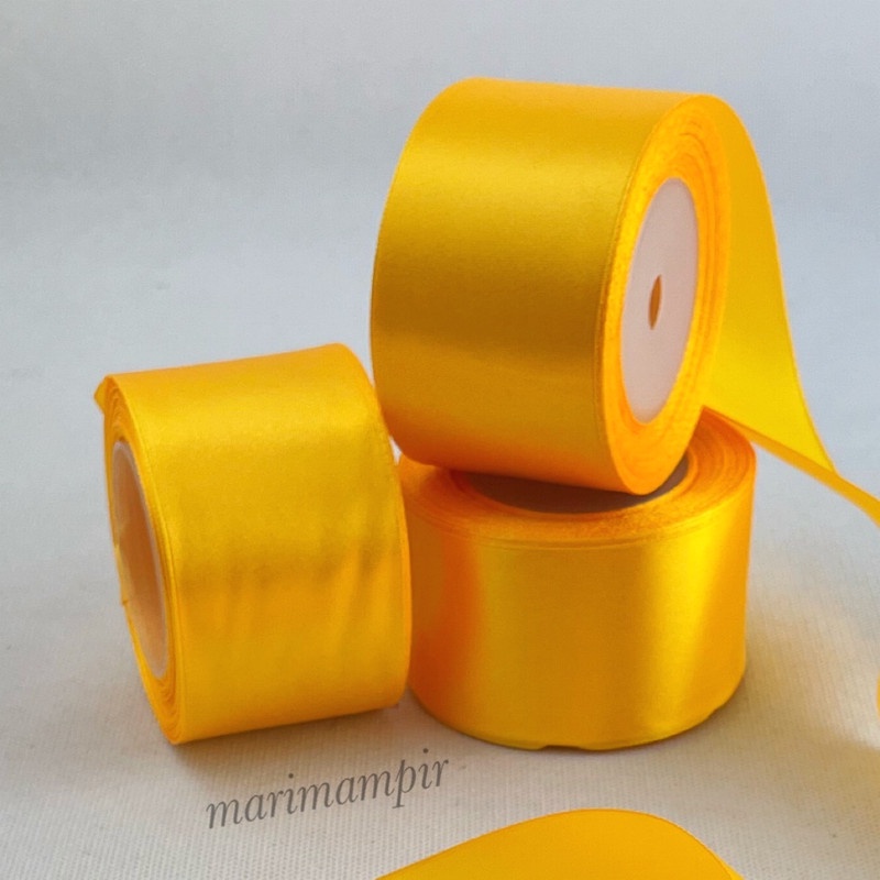 

PITA SATIN KAIN 2 INCI / 5 CM WARNA KUNING TUA #016