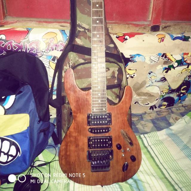 Gitar ibanez series