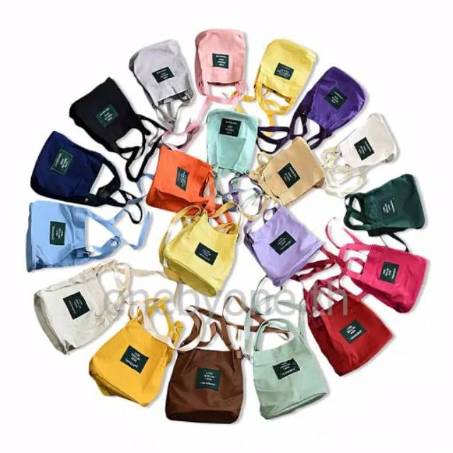 Tas selempang wanita tote bag canvas traveling