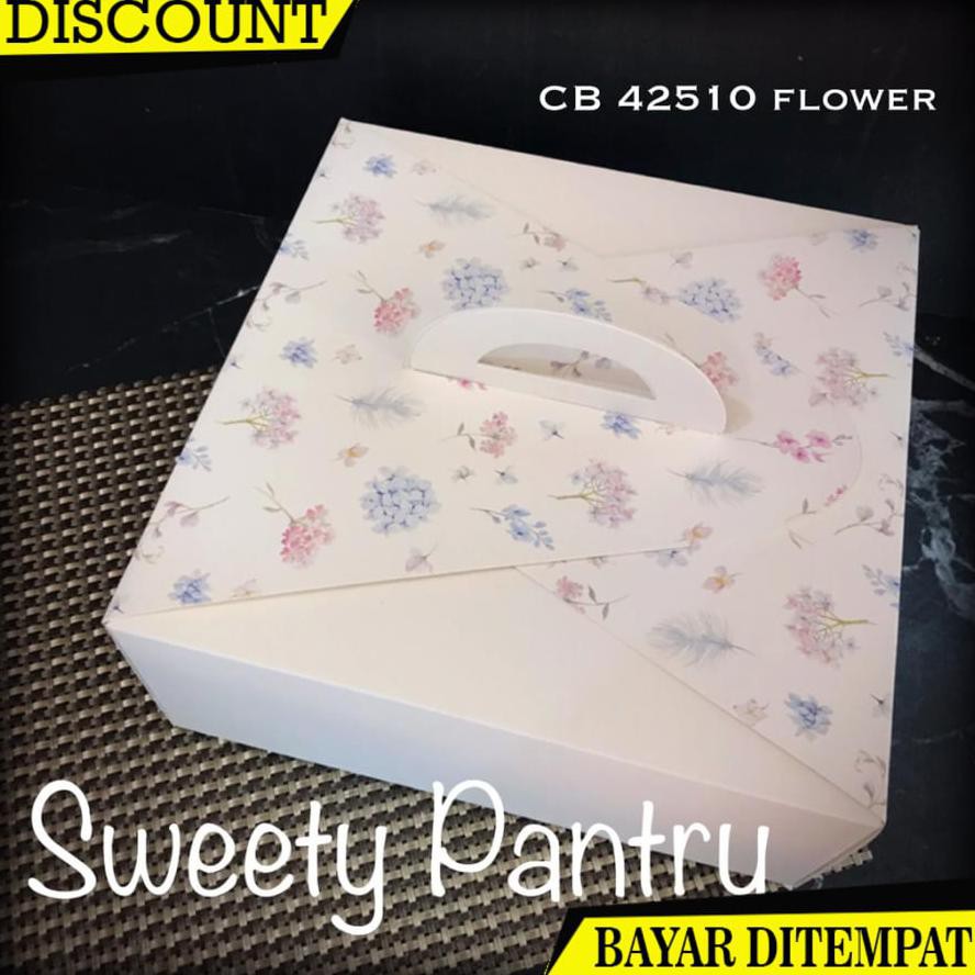 

(BAYAR DITEMPAT) BOX KUE / DUS KUE / PACKAGING KUE UKURAN 25X25CM FLOWER 42510 F B1064