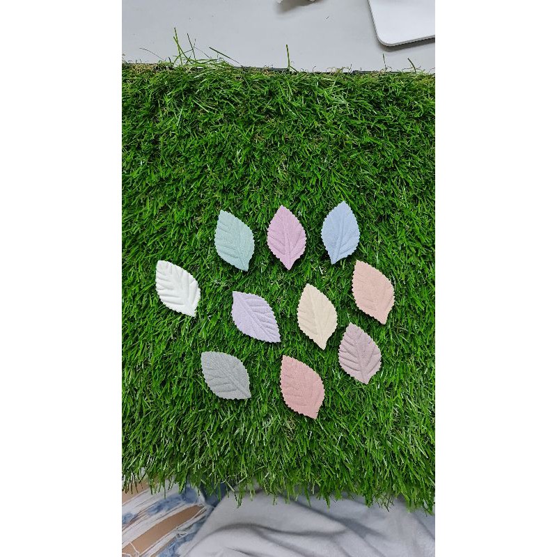 DAUN SUEDE 2x3.5cm dijual perLEMBAR