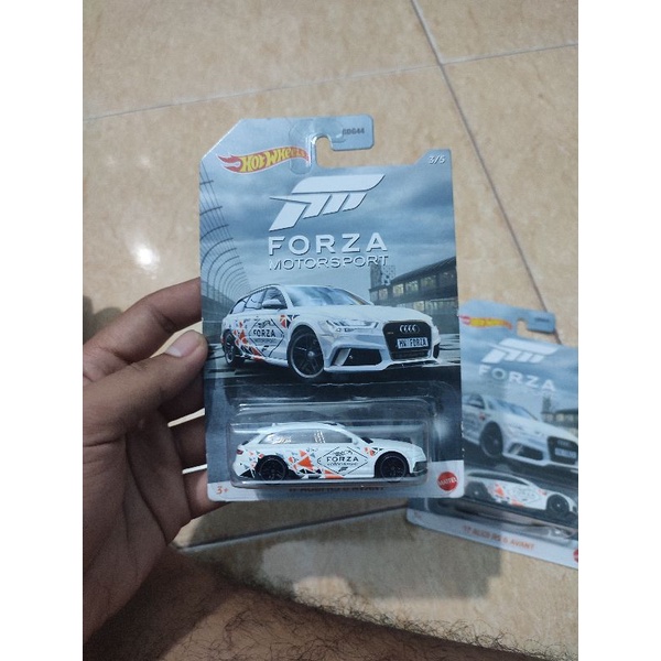Hot Wheels Forza Motorsport '17 Audi Avant RS 6 Avant