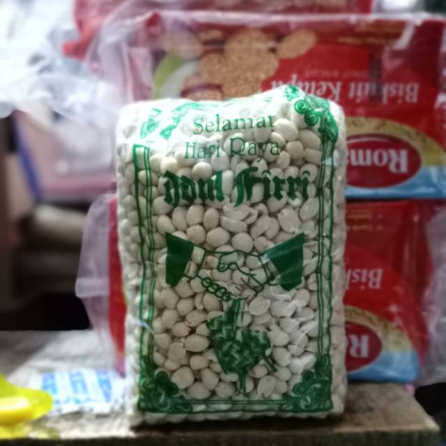 

Kacang tanah kupas lebaran