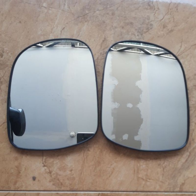 kaca spion innova lama