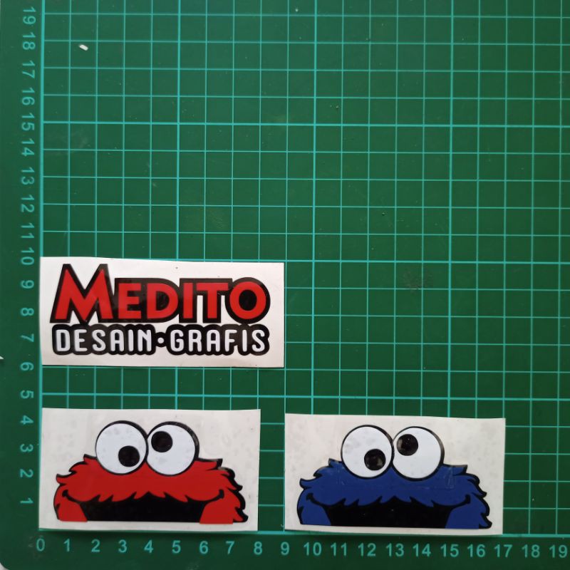 Sticker Cutting Elmo