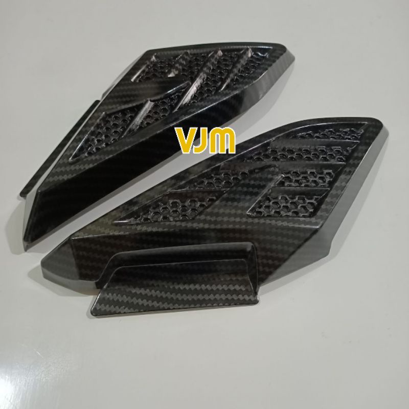 TUTUP COVER PIJAKAN BODY SAMPING NMAX NEW CARBON GOZIMA