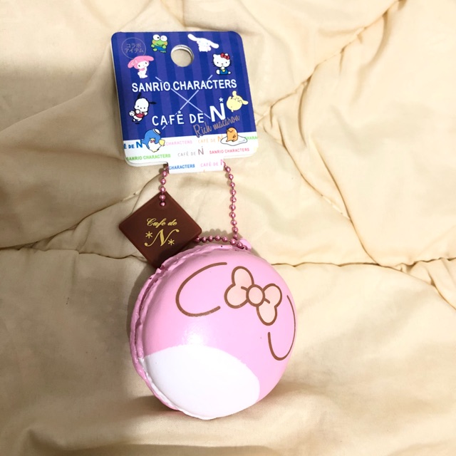 CAFE DE N MACARON SQUISHY (cracked)