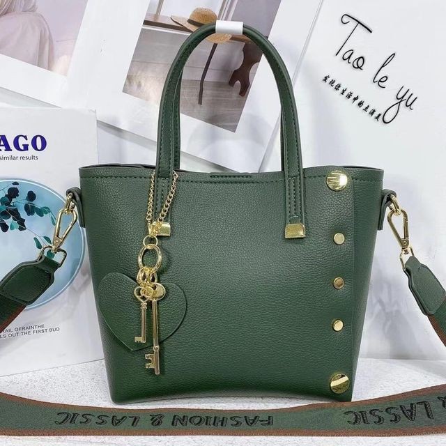 SALE.. TAS TAOLEYU FASHION IMPORT CAP IKAN / TAS WANITA TERLARIS