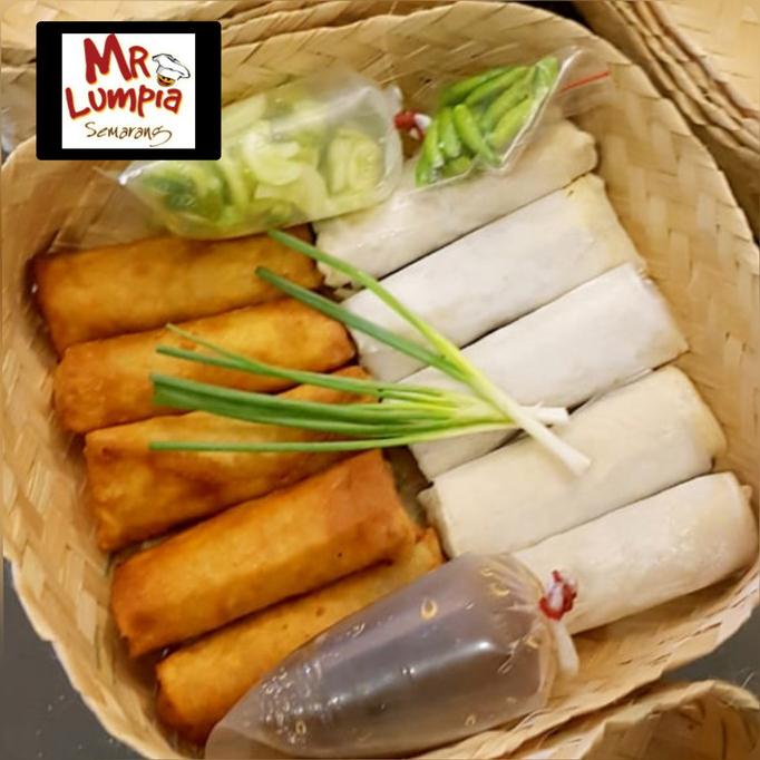 

PROMO Lumpia Semarang - uk Besar (Paket Besek isi 10 biji) MURAH