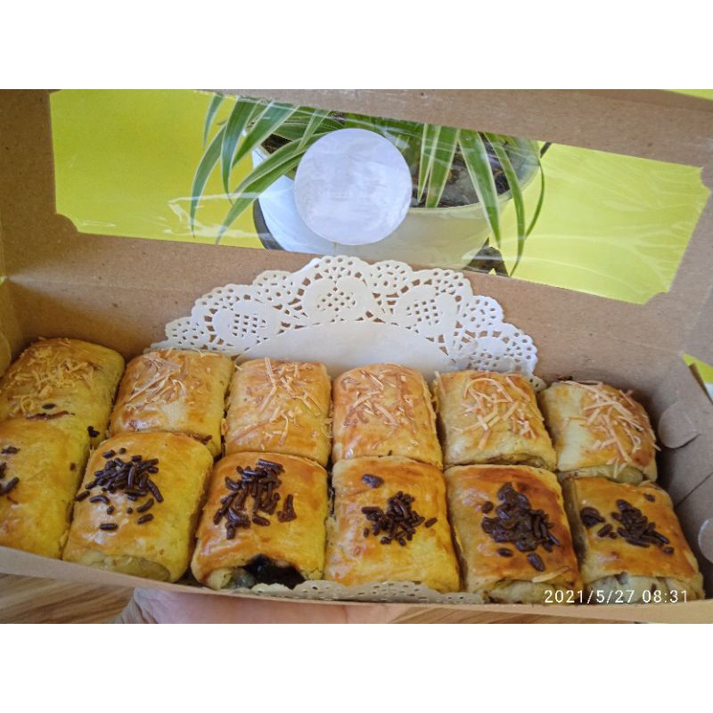 

bolen pisang mix coklat keju