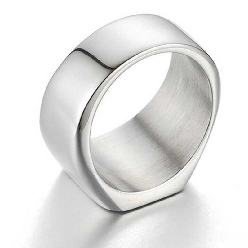 Cincin Bahan Stainless Steel Bentuk Persegi Warna Emas / Silver / Hitam Untuk Pria