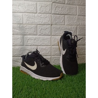 nike motion 1