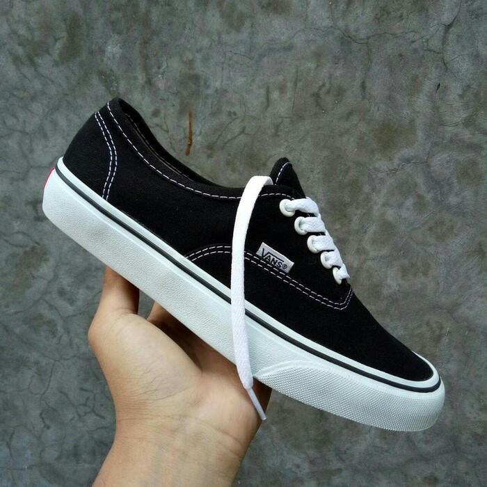 Sepatu Vans Authentic ICC Black White Hitam Putih Sneakers Sekolah Kerja Kuliah Pria Wanita Kets