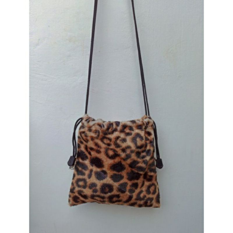 Tas bulu impor original magfrur tipe X-Amridal