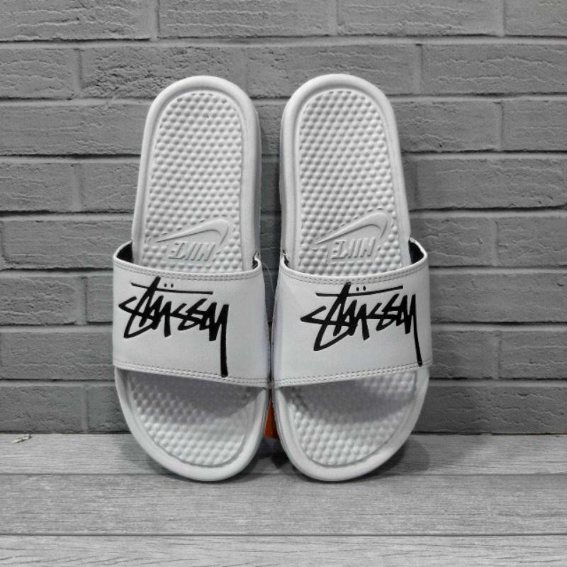 sendal nike x stussy