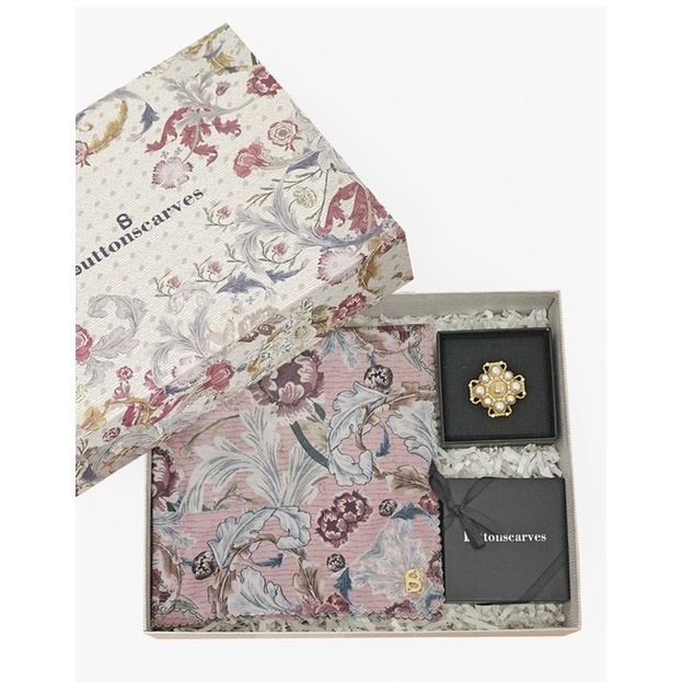 buttonscarves the royal guzel hampers