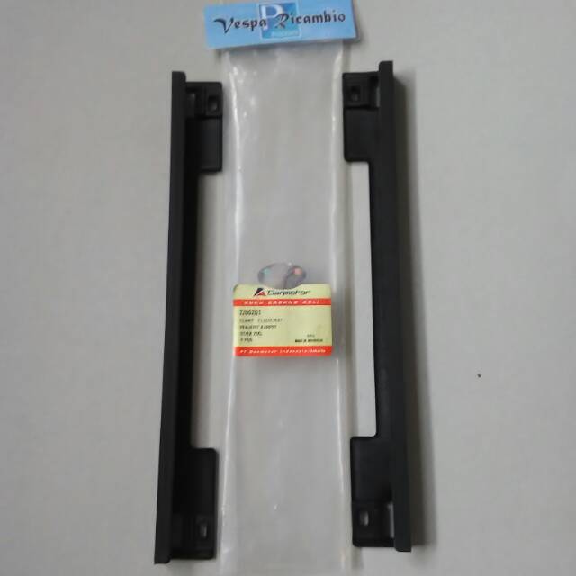 Penjepit Karpet Deck Vespa Excel